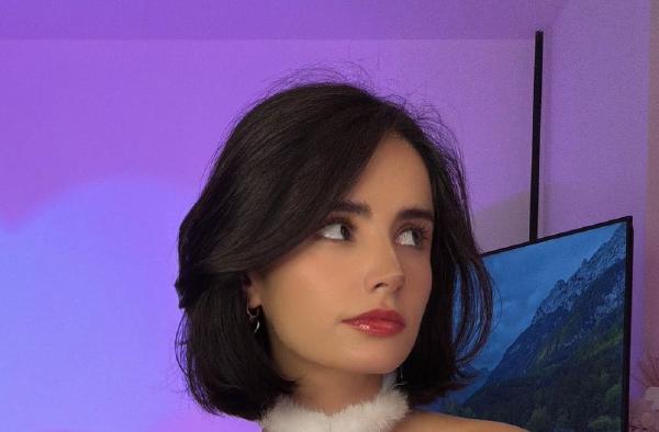 I call it Cubism Ea 2 - eo i a ey. ; 4 he 1 rn Re 4 4