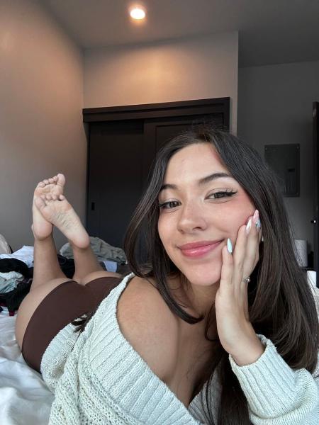 Give in, it feels good - ay ESSN : 43 1 No Ne y