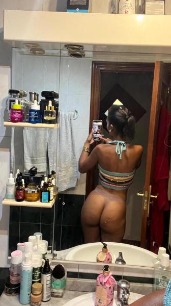 By day I m a university professor, and by night I like to post sexy photos on su