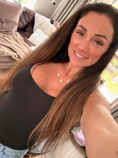 32yr old milf tits .still suckable Dutch