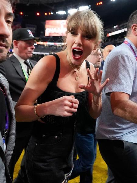 ; 3 ooh Hm EN rr yi. LT _ . hy A